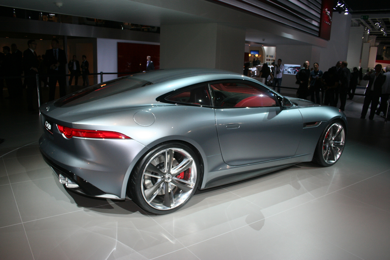 Illustration for article titled Jaguar C-X16 gallery